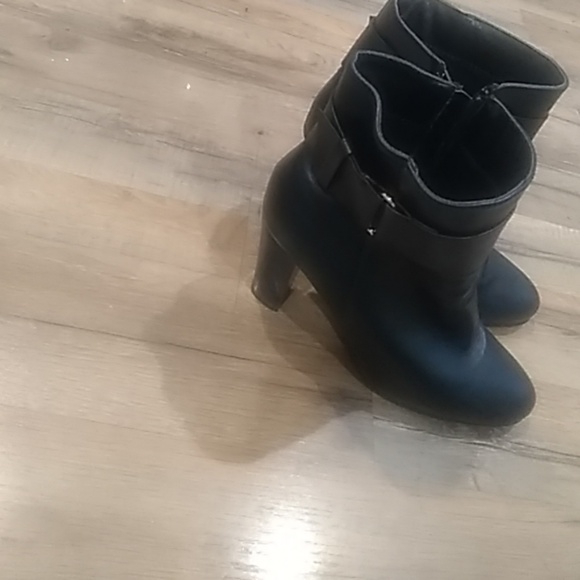 $25 - Picture 2 of 3